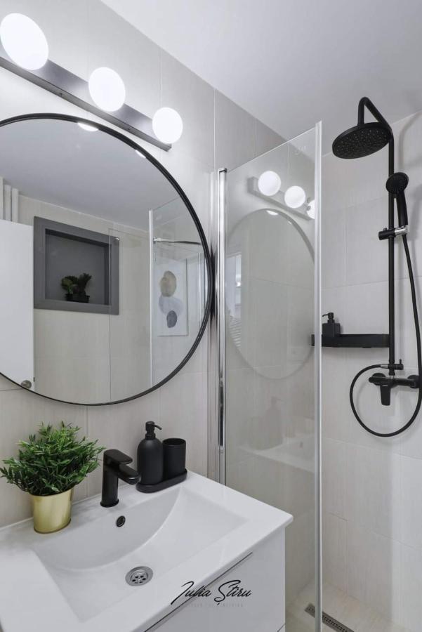 Government Deluxe Studio By Magic Apartments Bukareszt Zewnętrze zdjęcie